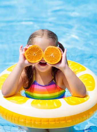 Как выбрать бассейн для дачи?